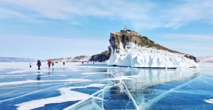 Danau Baikal: Petualangan Wisata Tersembunyi di Siberia