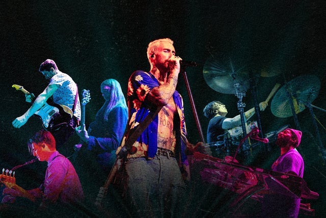 Potret kelompok Maroon 5 dengan gaya yang khas, menampilkan harmoni antara para anggota band