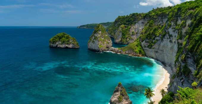 Keindahan Diamond Beach: Surga Tersembunyi di Nusa Penida