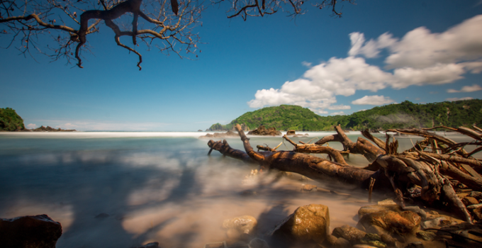 Pantai Wedi Ombo: Surga Tersembunyi di Pesisir Gunungkidul