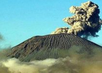 Gunung Egon: Petualangan di Gunung Berapi Aktif di Flores