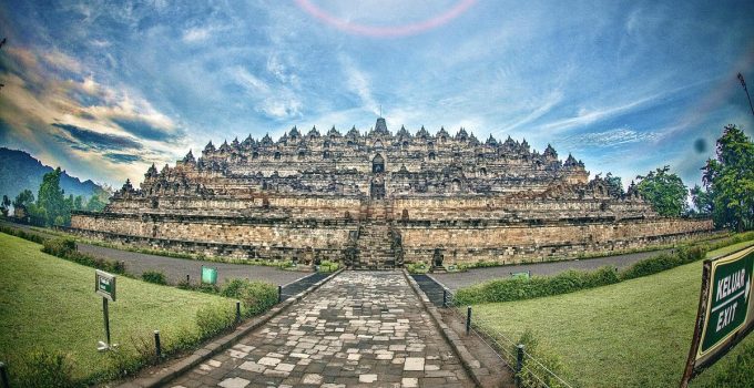 Candi Borobudur indonesia: Wisata Edukasi, Sejarah, dan Spiritual di Indonesia