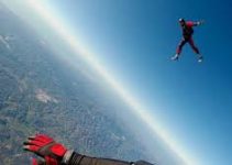 Sky Diving: The Thrill of Defying Gravity