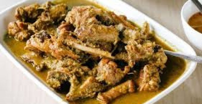Bebek Palekko: Kelezatan Pedas Khas Makassar yang Bikin Ketagihan