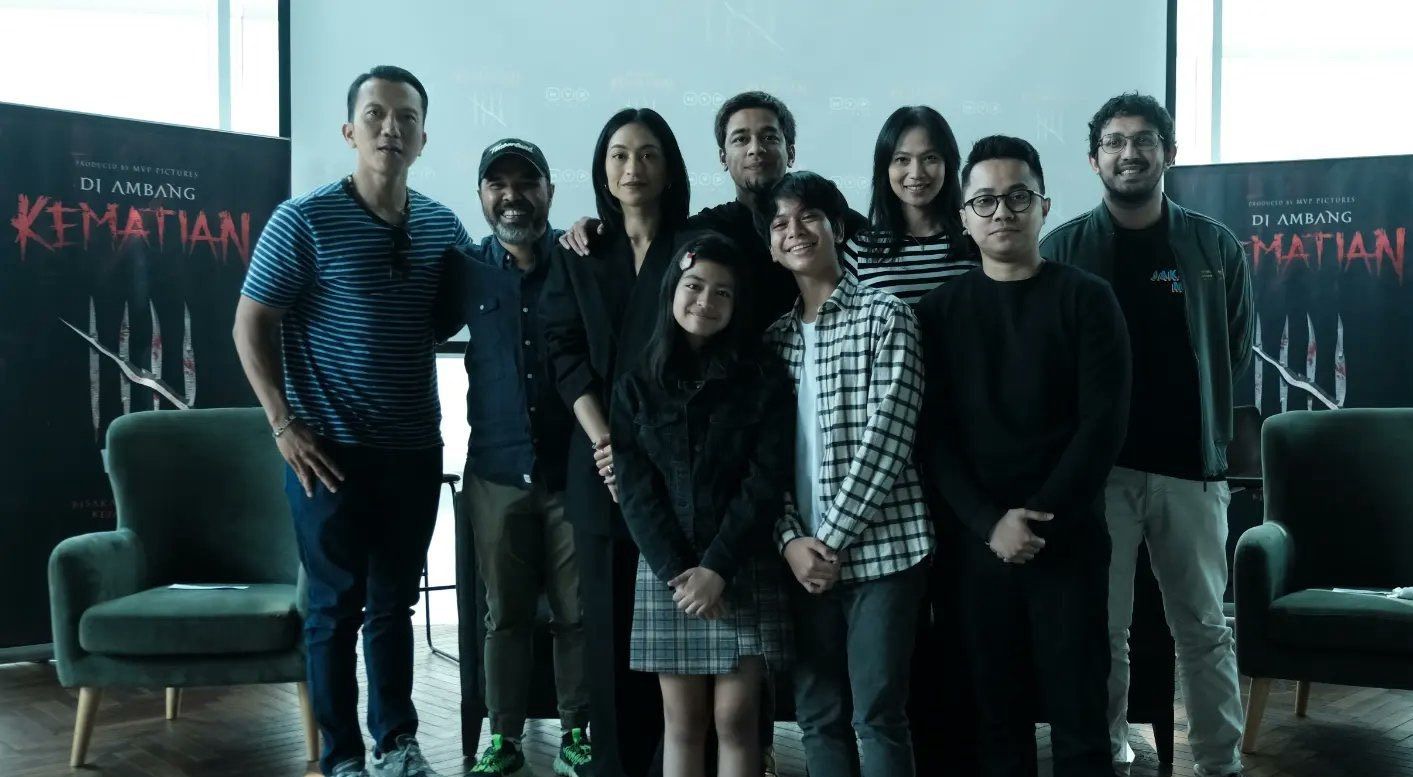 pemeran film diambang kematian