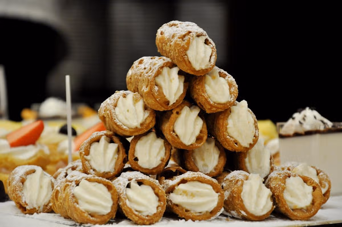 Mengenal Cannoli