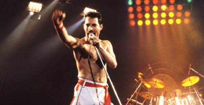 Freddie Mercury: Legenda Queen yang Mengubah Wajah Musik Dunia