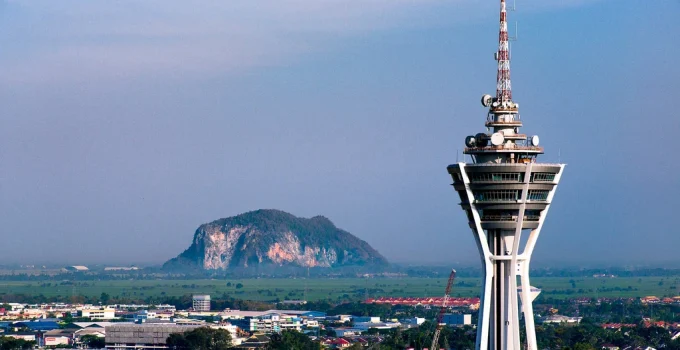 Menara Alor Setar: Menyusuri Keindahan Kota dari Ketinggian