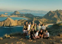 Pulau Padar: Lukisan Alam yang Membuat Siapa Pun Terdiam dalam Kekaguman