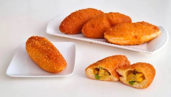 Roti Goreng isi Ayam