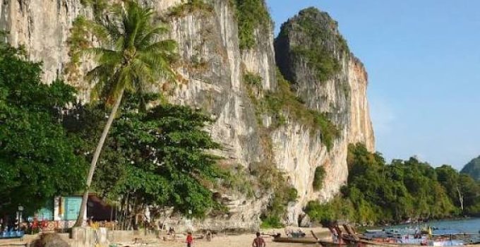 Koh Tonsay, Surga Tropis yang Mengajarkan Arti Ketenangan di Setiap Langkah